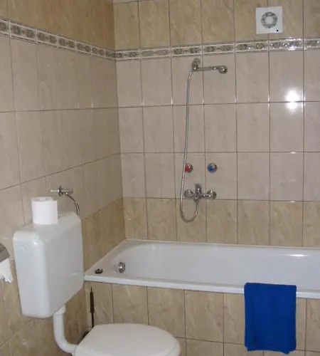 Karoly 3* Мишкольц