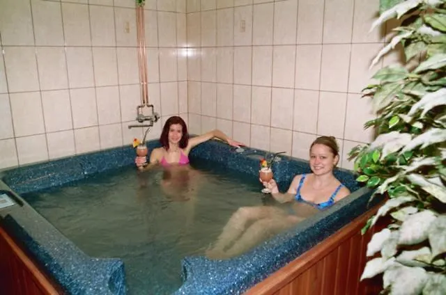 Karoly Мишкольц